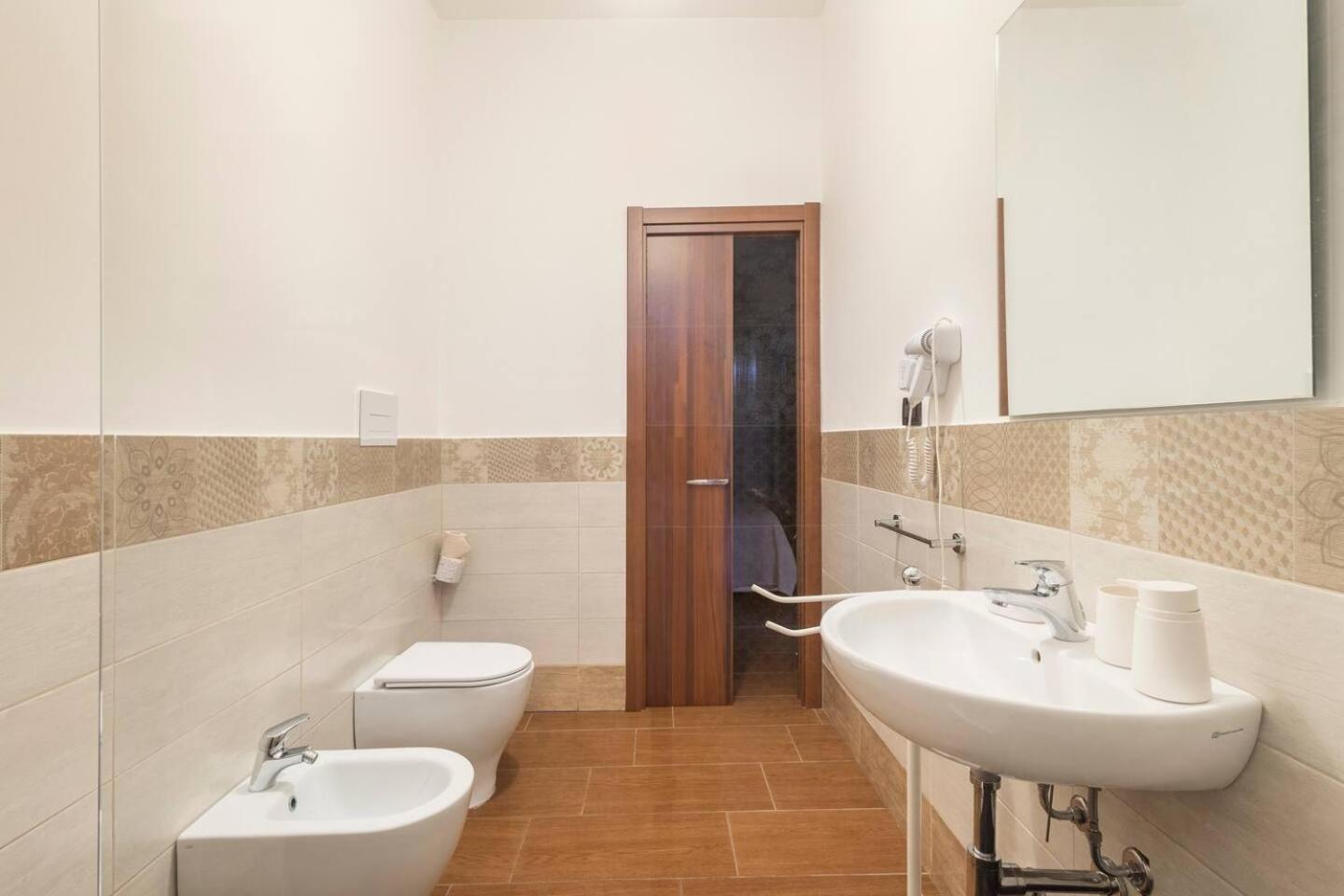 Panoramic Rooms *