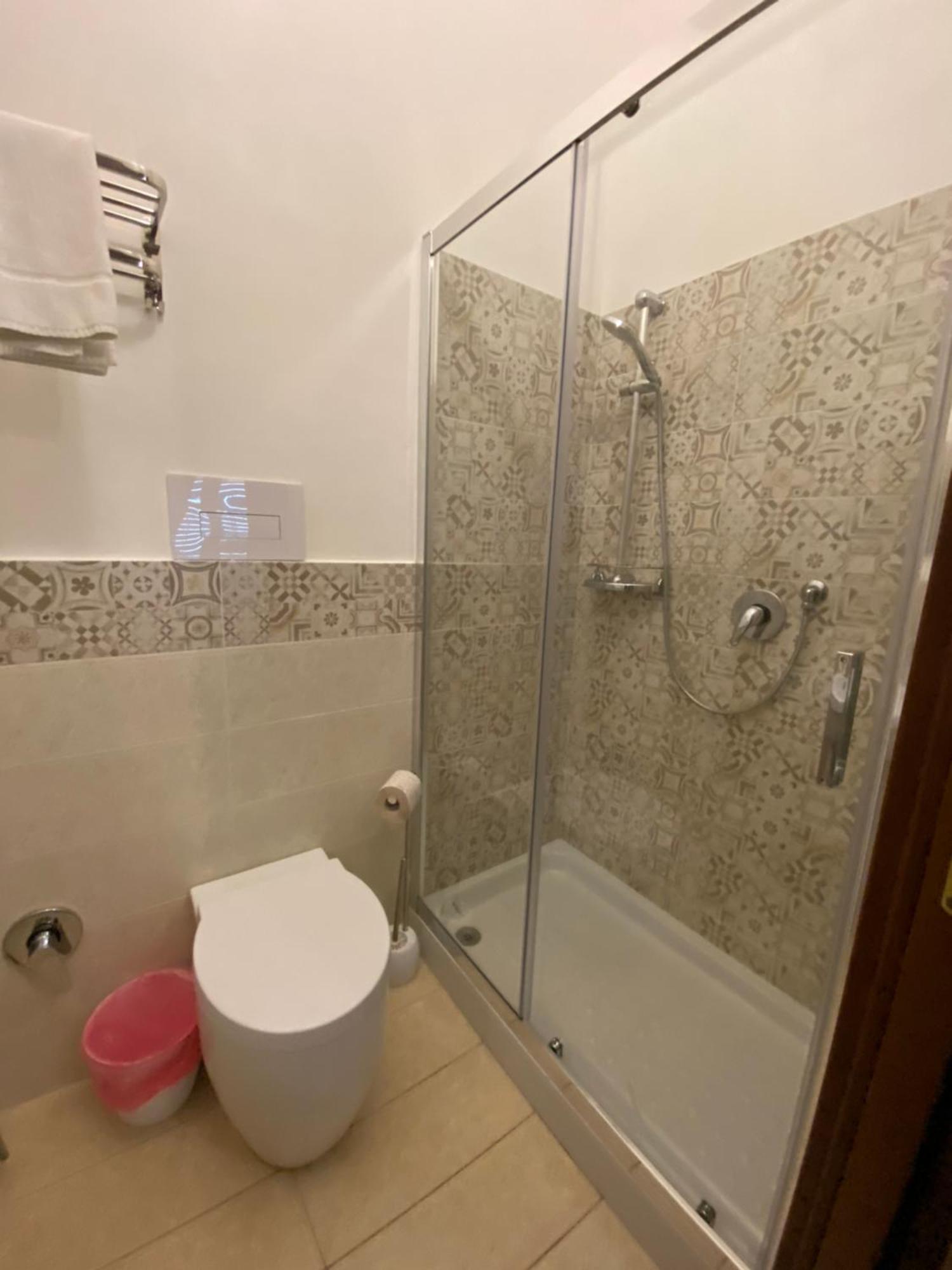 Panoramic Rooms Bed & Breakfast *